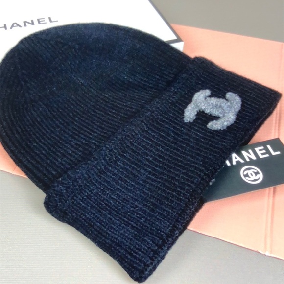 CHANEL Navy and Light Gray Knit Beanie - Picture 2 of 3